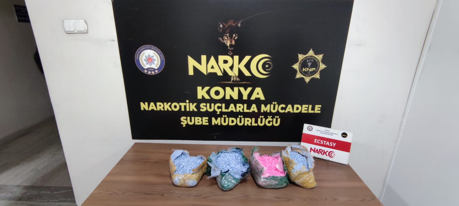 Konya’da ev, iş yeri ve araçlar tek tek arandı! 18 gözaltı 7 tutuklama