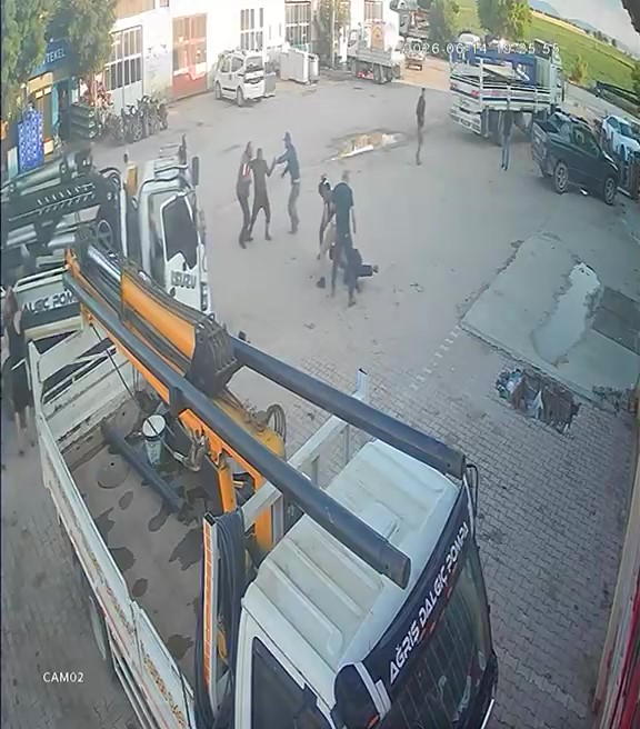 Konya’da dakikalarca süren kavga! 10 kişi birbirine girdi
