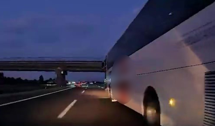 Korku dolu anlar: Otobüs kaza yaptırdı; ailenin çığlıkları kameraya yansıdı