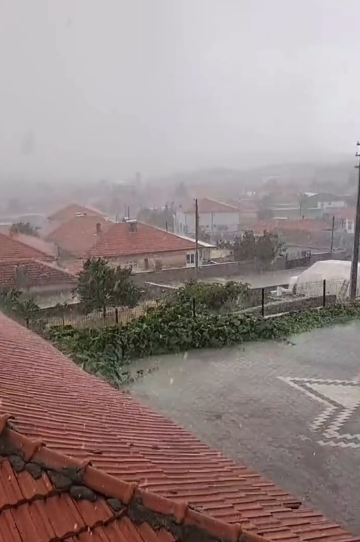 Konya’da hava bir anda değişti! Sağanak sonrası dolu yağdı -2