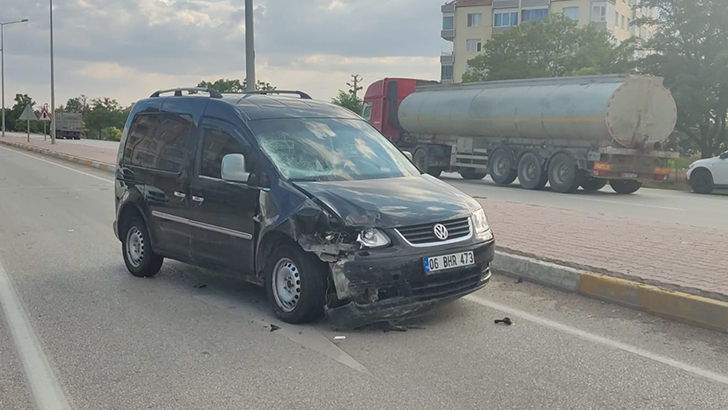 Konya’da hafif ticari aracın çarptığı emekli polis memuru hayatını kaybetti