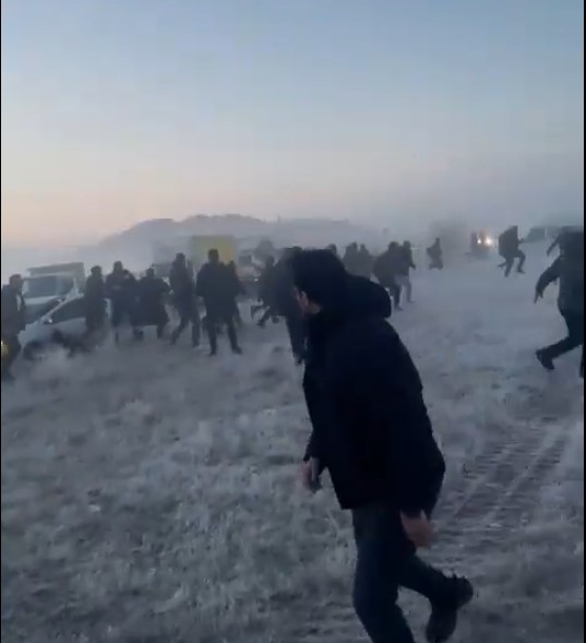 Van’da zincirleme kaza: Çok sayıda yaralı var