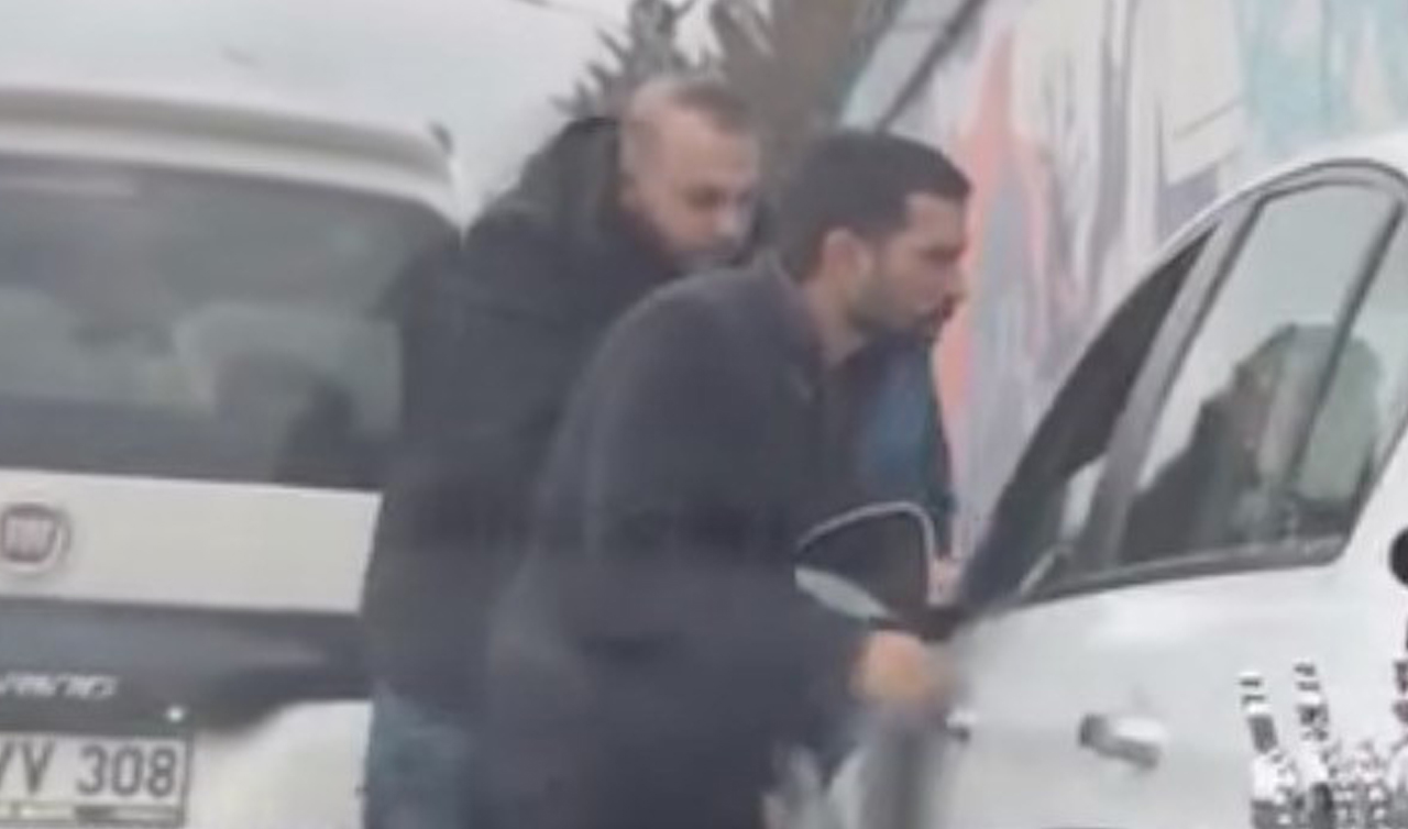 Araçtan indi, ehliyeti gitti...Yol verme tartışmasına 180 bin lira ceza