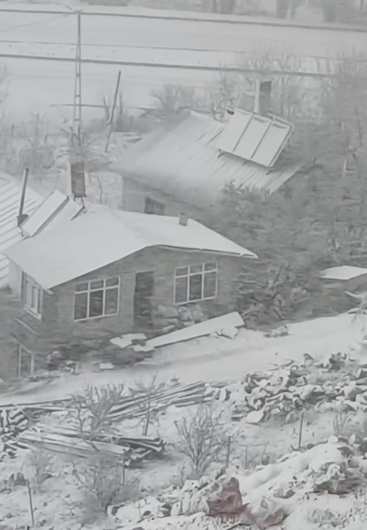 Konya’nın bir ilçesi beyaza büründü! O anlar kamerada