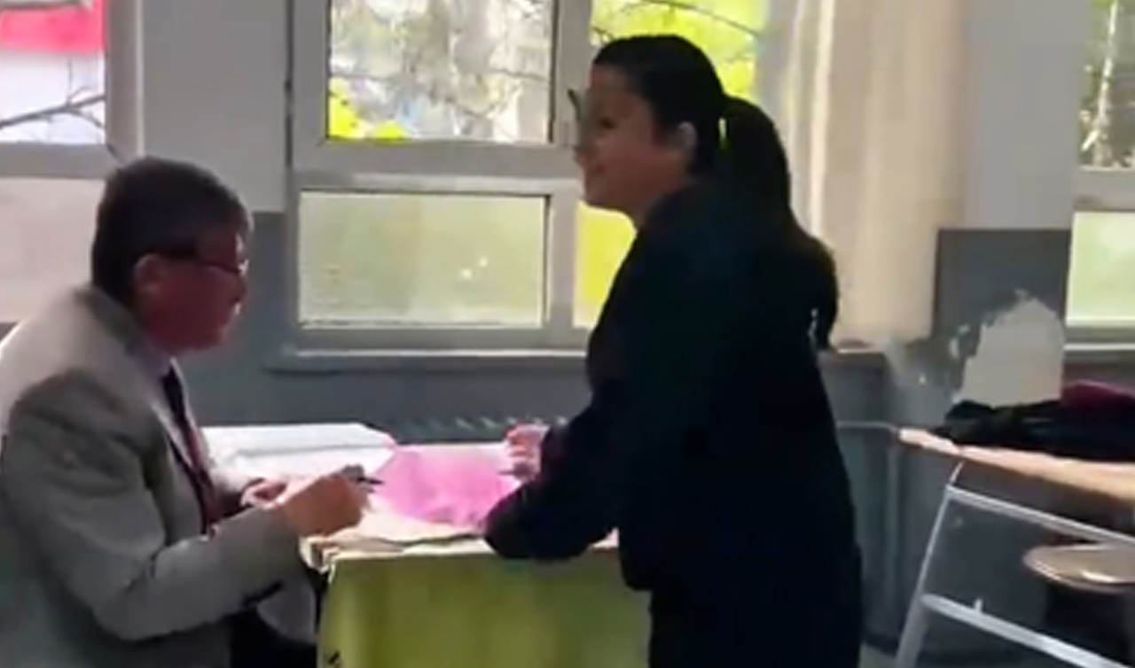 Öğrencilerden öğretmenlerine anlamlı sürpriz