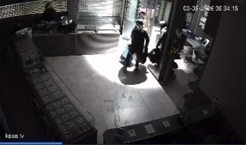 Konya’daki film gibi kuyumcu soygunu kamerada! 