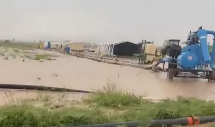 Konya’da sel felaketi! Çadırları su bastı ekili alanlar zarar gördü