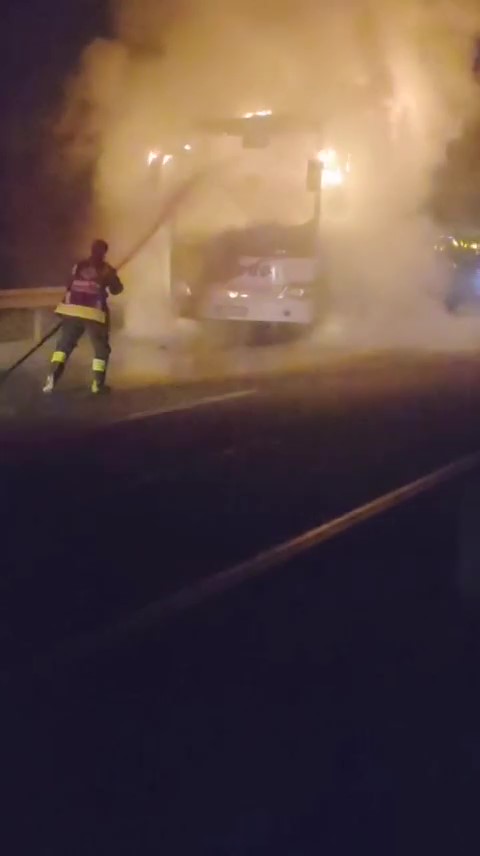Konya’da yolcu otobüsü yandı! 21 yolcu vardı