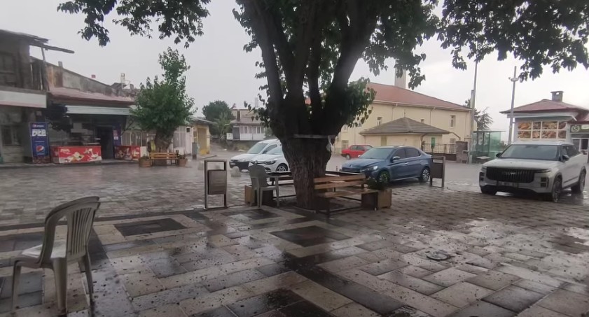Konya’nın ilçelerinde yağış etkili oldu