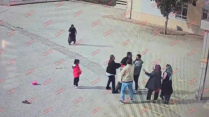 	Konya’da okul müdürüne saldırı iddiası! O anlar kamerada