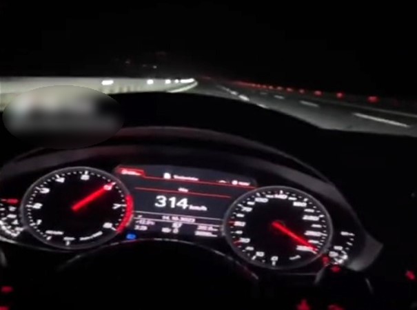 Otoyolda 314 kilometre hızla gidip o anları TikTok’ta paylaşan sürücüye para cezası